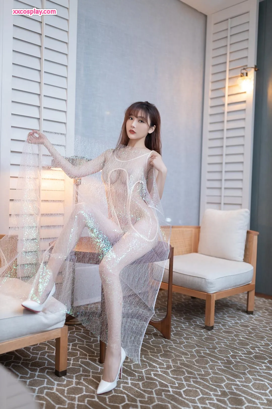 Lu Xuanxuan & An Ran: Sheer Translucent Gauze Lingerie